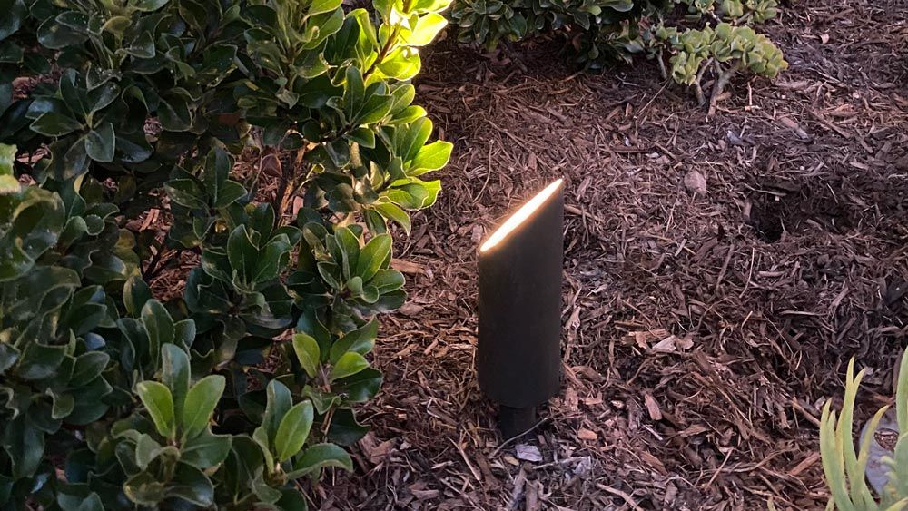 landscape accent light on mulch